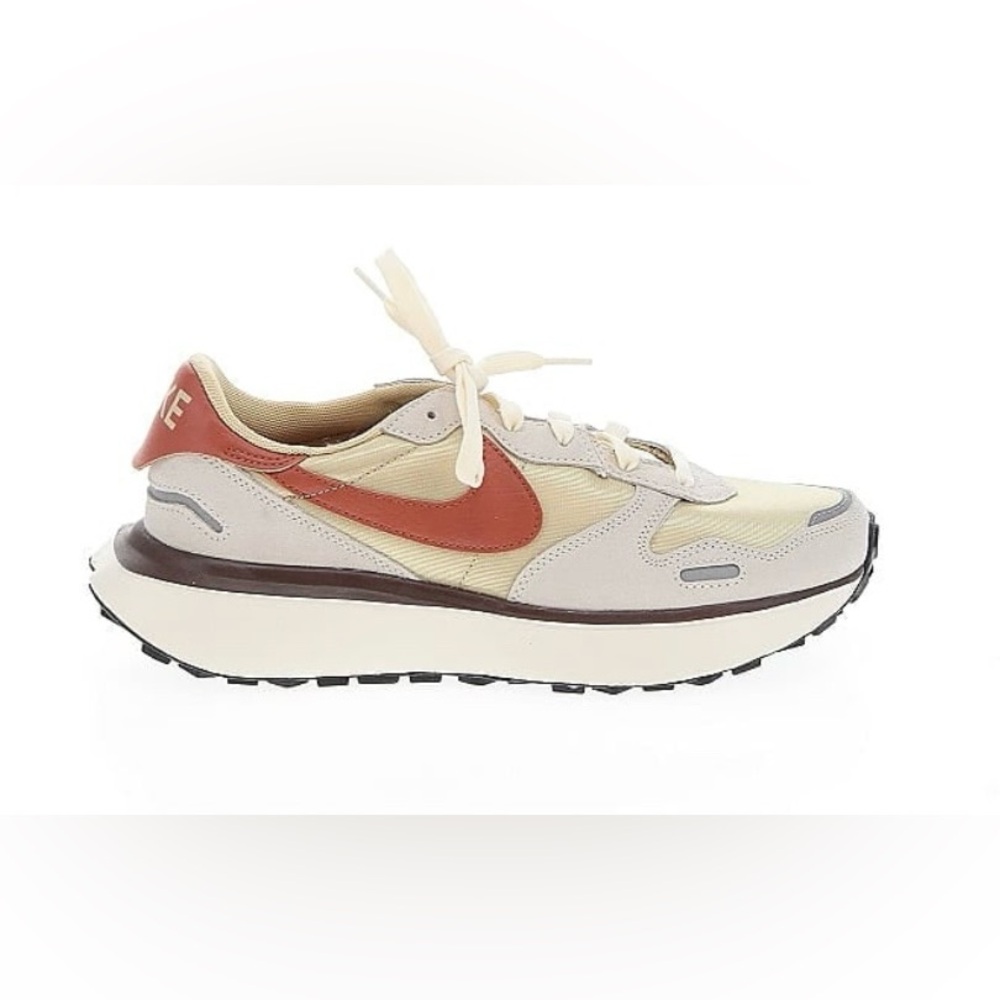 Nike Cream and Rust Sneakers